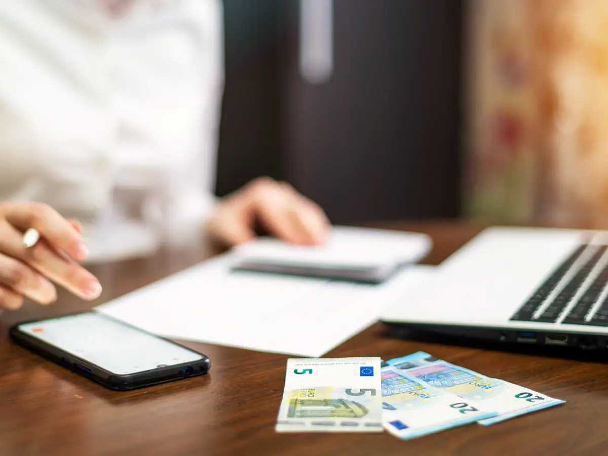 Risks of Operating Without a Money Transfer Licence in Australia